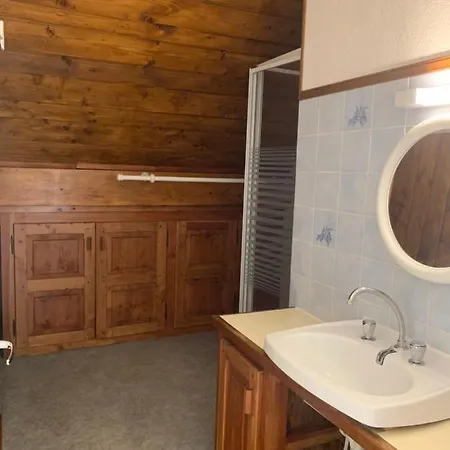 Apartment Veneon 4 Camping Le Champ Du Moulin